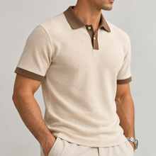 Viena™ | Polo crema con detalles café
