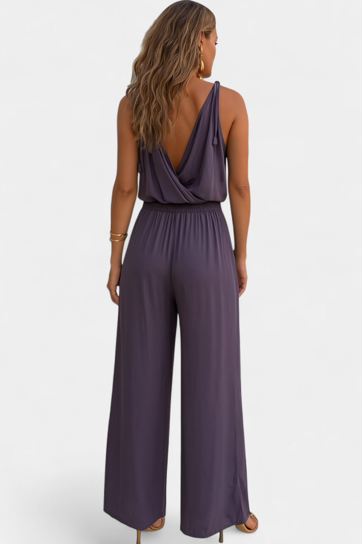 Donatila™ | Mono Elegante con Detalles Dorados y Pierna Abierta