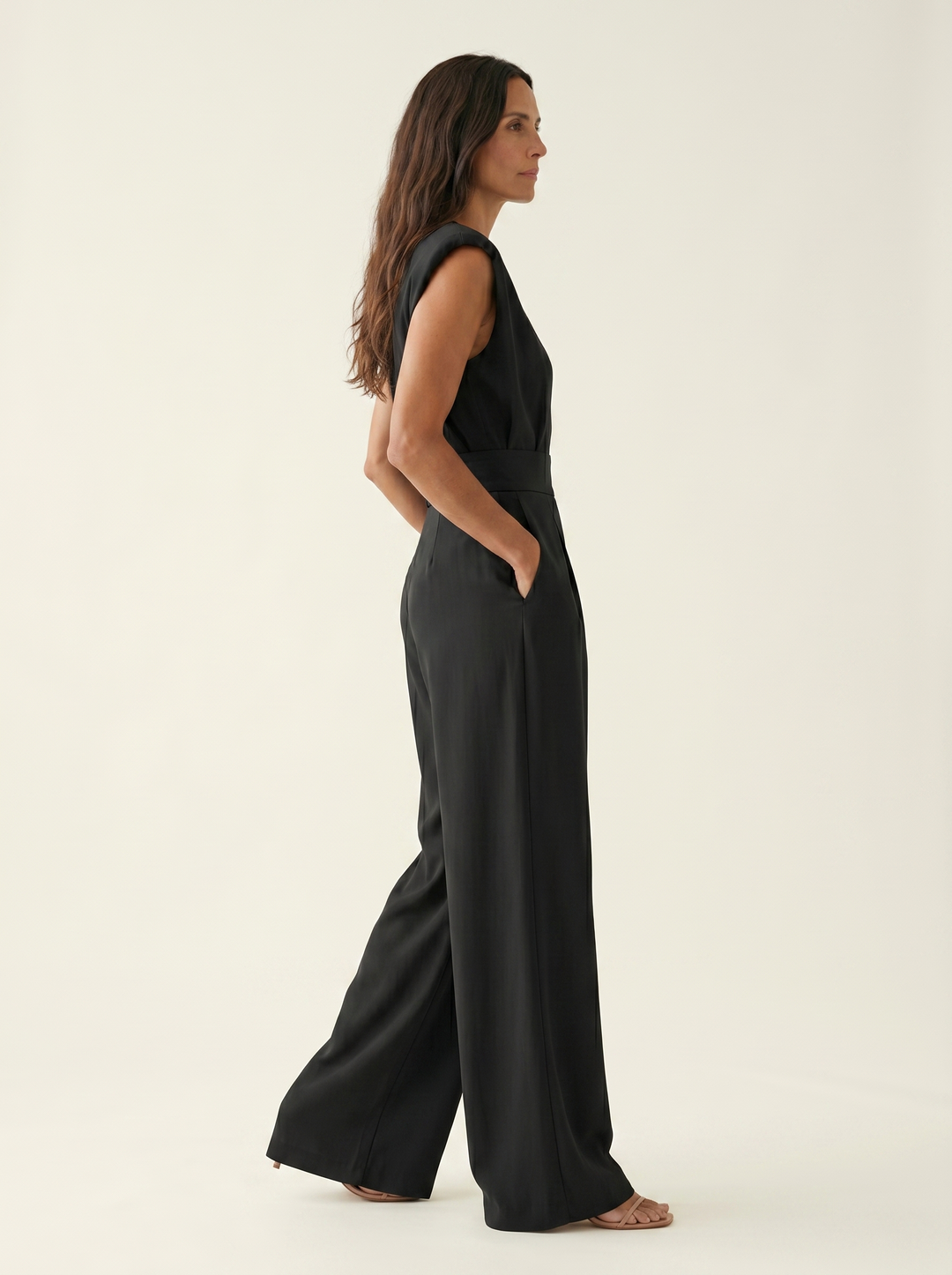 Valeria™ | Mono Elegante con Cinturón