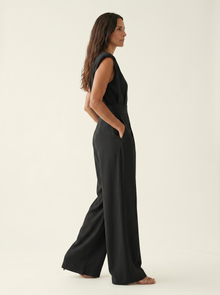 Valeria™ | Mono Elegante con Cinturón