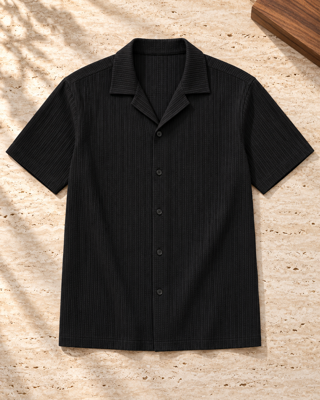 Camisa negra texturizada de manga corta VETTORI, vista de producto