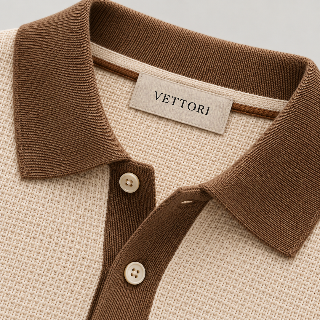 Viena™ | Polo crema con detalles café