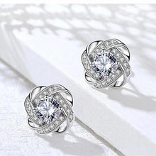 Pendientes Dorados Espiral Floral con Cristales